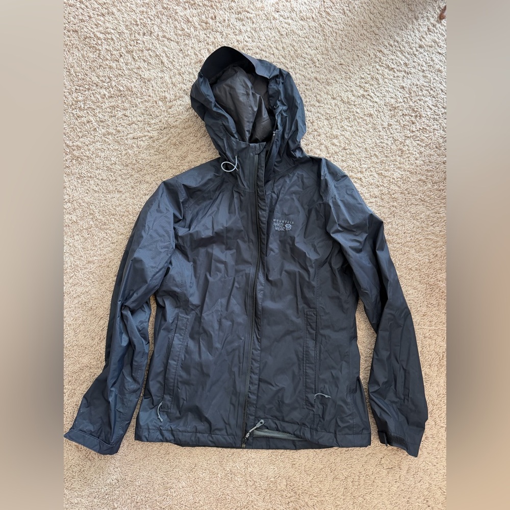 Mountain Hardwear Women's Hooded Shell in Black